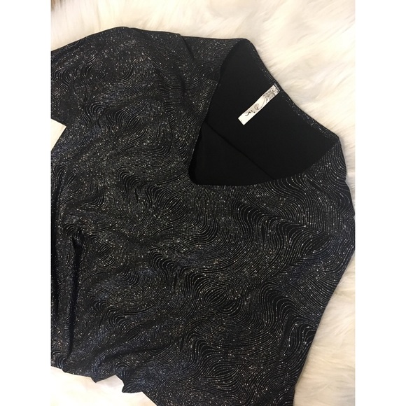 Multi-Wear Sparkling Top - Picture 3 of 6